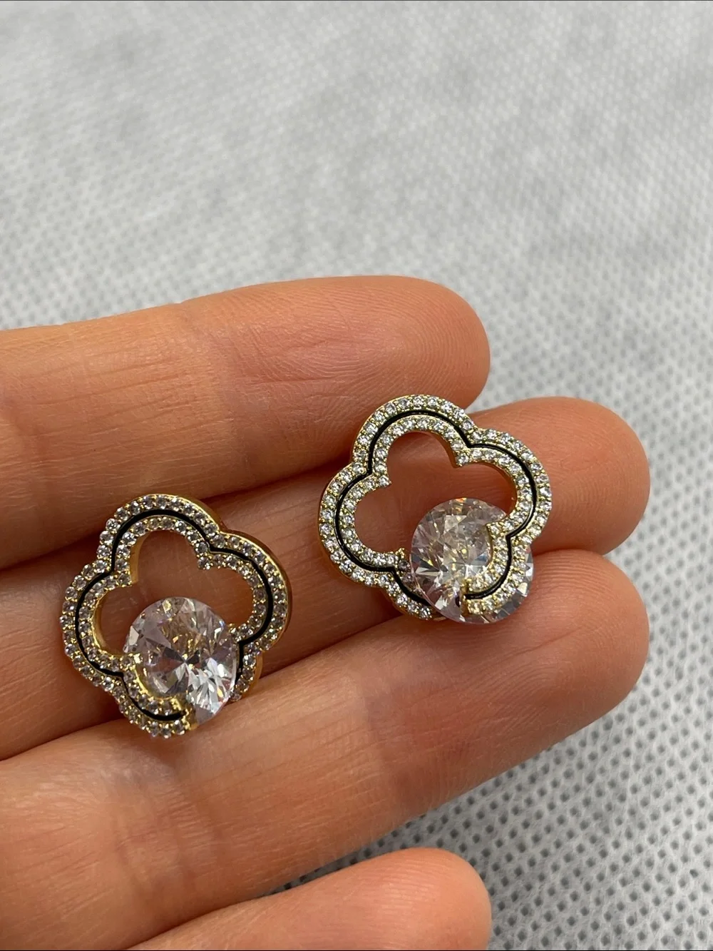 Silver Crystal Earrings s95 post